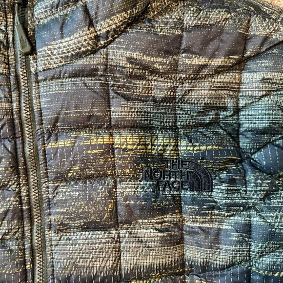 The North Face ThermoBall Full Zip Jacket (Size S) - Picture 3 of 5